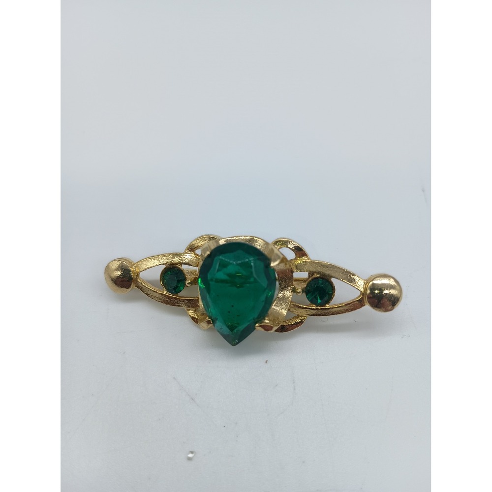 Vintage Gold Tone 80s Emerald Green Rhinestone Bar Brooch Pin Pear Cut Jewel